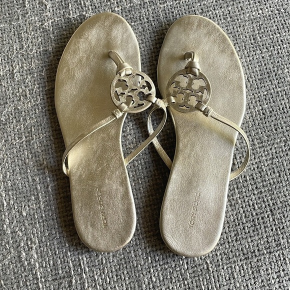 TORY BURCH Metallic Sandals - Picture 7 of 10